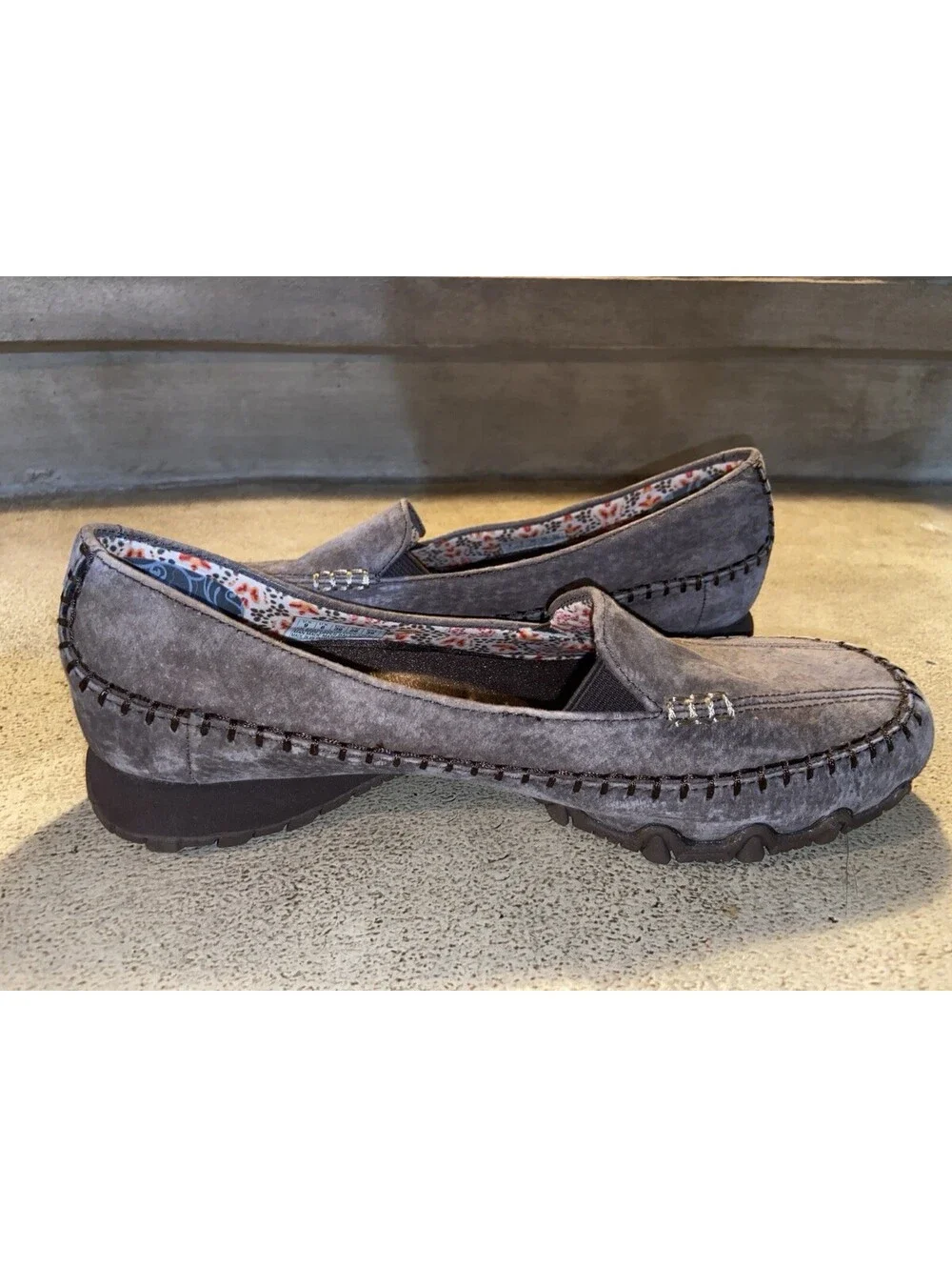 Womens Skechers Relaxed Fit Air-Cooled Memory Foam Brown Suede Slip-On Shoes 9